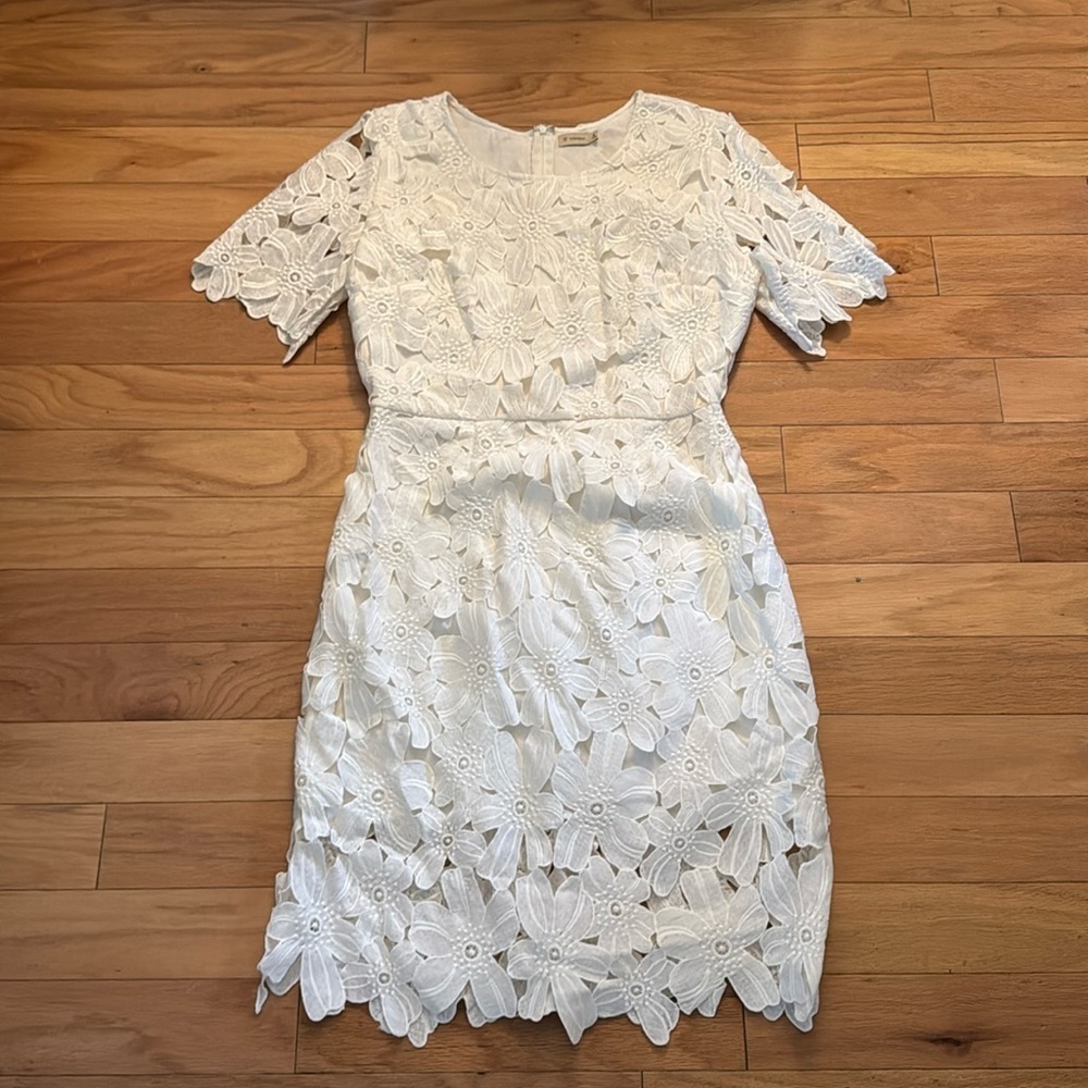 Cremieux | White | Floral Lace Dress | Elegant & Feminine | size M